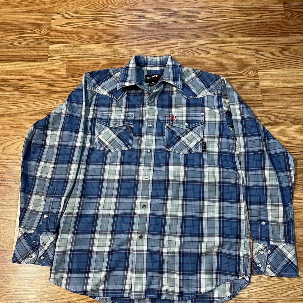 Ariat Men's Casual Blue and Gray Plaid Shirt